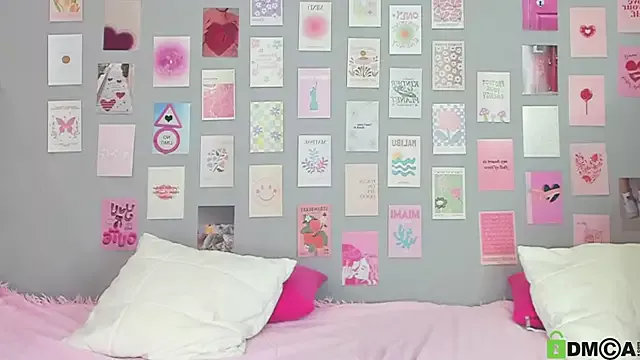 Offline little_radiant_sun on StripChat