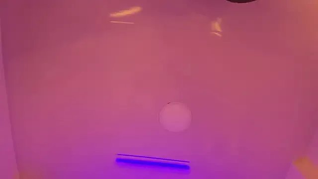 LittleeJaz on StripChat