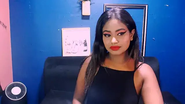 Littleindianmilf on StripChat