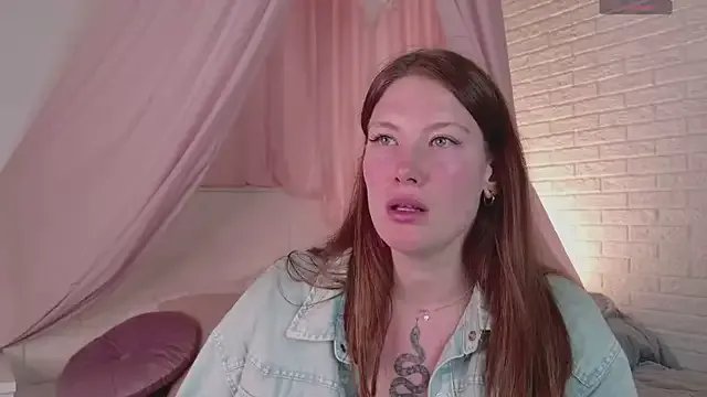 Liv_Fay on StripChat