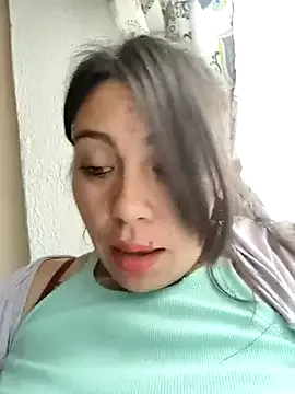 Offline LIZ-06_ on StripChat