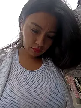 Offline LIZ-06_ on StripChat