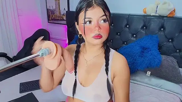 Lizz_Tender on StripChat