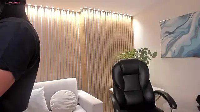 LizzHamilton__ on StripChat