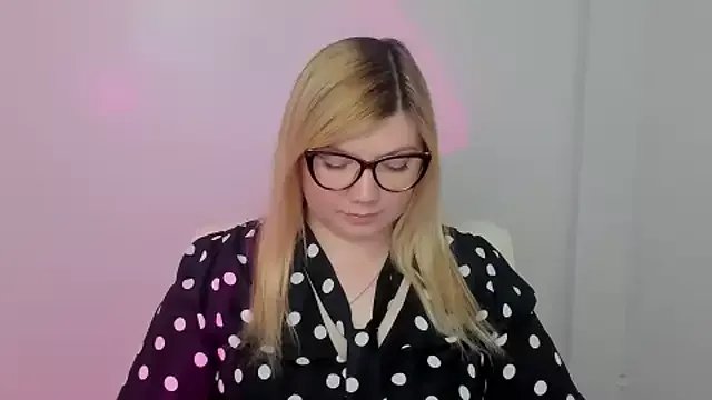 Lola_moree on StripChat