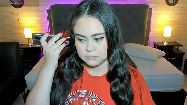 LolaVillalobos on StripChat