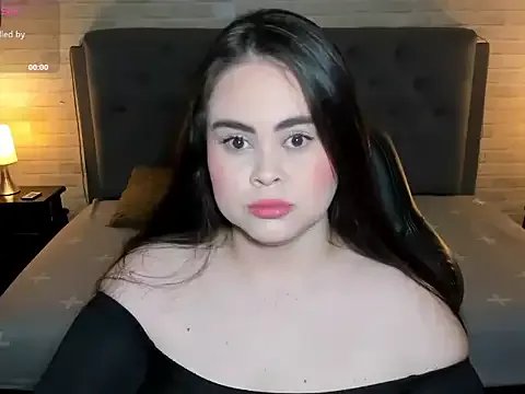 LolaVillalobos on StripChat