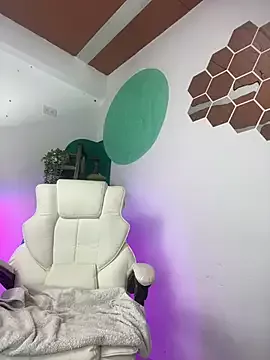 LollaByer on StripChat 