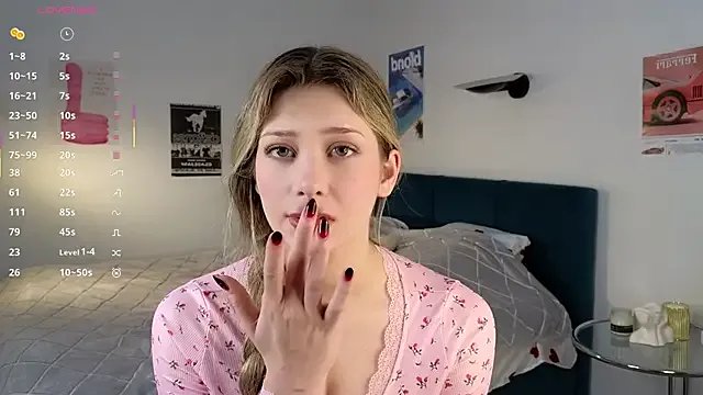 lolly_dollyyy on StripChat