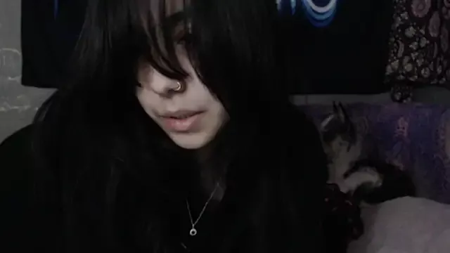 Offline London_Ray on StripChat