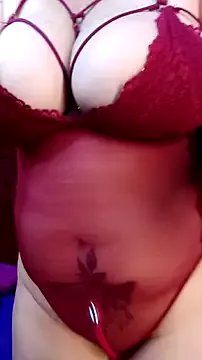 lonely_shewolf on StripChat