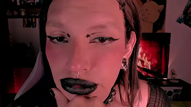 Loona_s on StripChat 