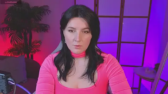 Freechat love_me__tonight_ on StripChat