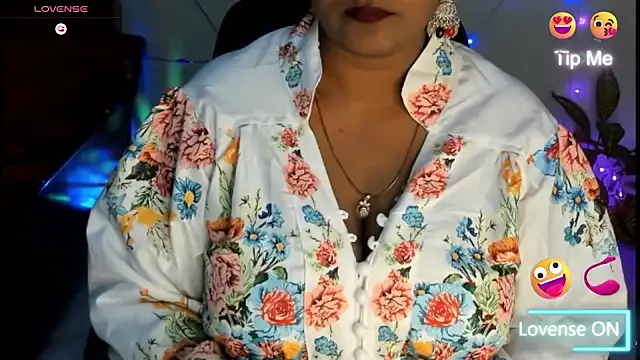 Offline Love_Winss on StripChat