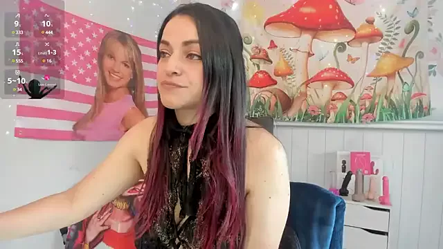 Offline LovelyAzucena on StripChat