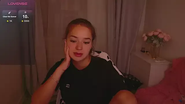 Freechat LovelyJessie on StripChat