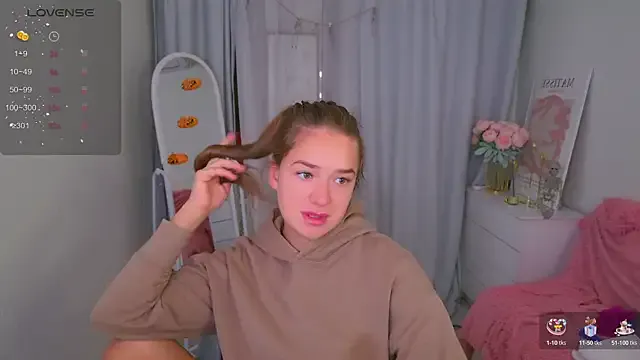 Freechat LovelyJessie on StripChat