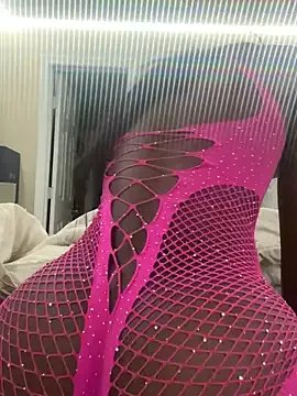 lovergirll555 on StripChat