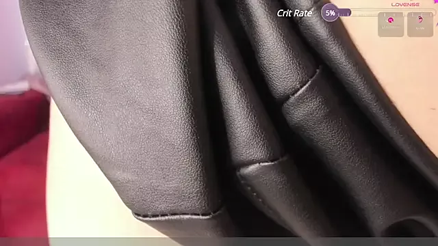 Offline LoverLauren2 on StripChat