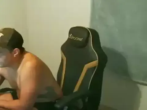 Offline lozter345 on StripChat