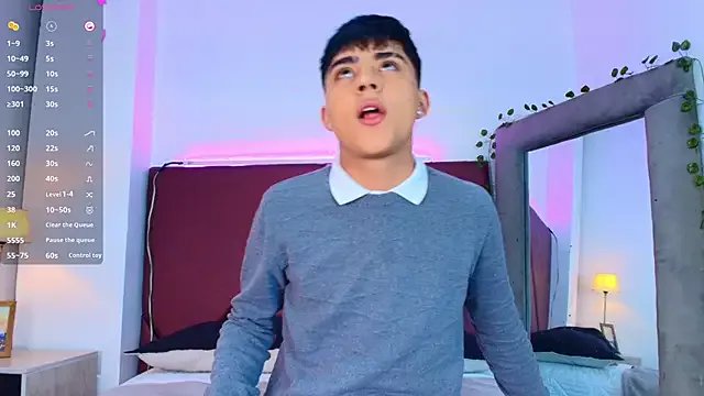 Lucass_love on StripChat