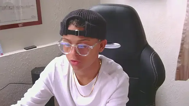 Freechat Lucien_Gray_ on StripChat