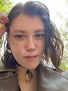 lucy-joy — Lucy give me your KISS