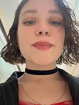 Offline lucy-joy on StripChat