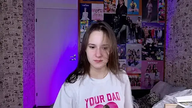 LucyRose3 — Freechat on StripChat