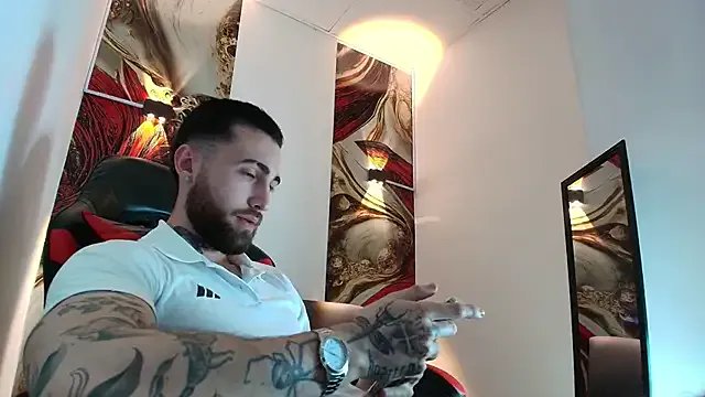 Luke_davis01 — BIG LOAD OUTT!  CHOSSE WHERE