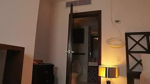 LunaMystyque on StripChat