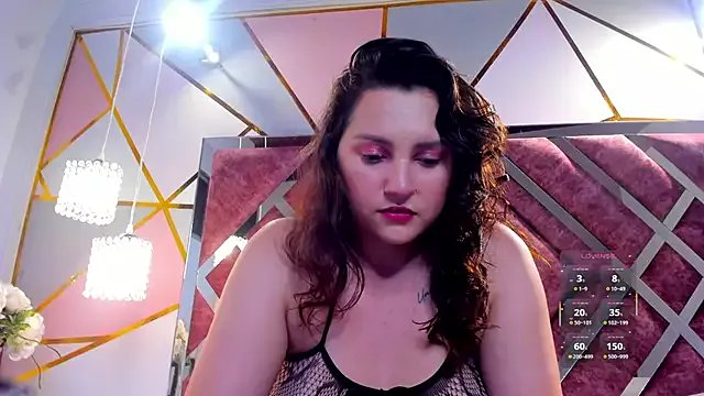 LunaPleasure on StripChat