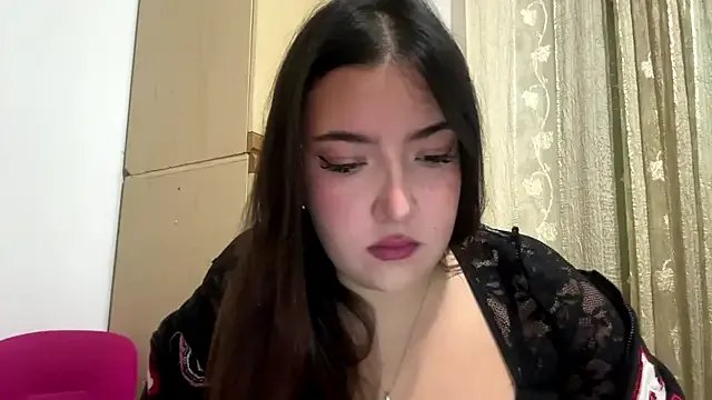 LunaVelix — Kiss the cam 