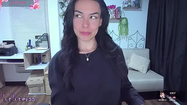 Offline Lunlunera on StripChat