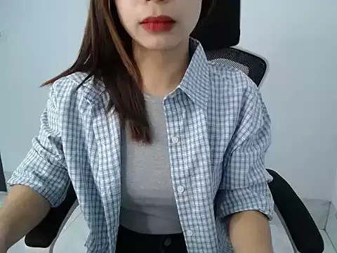 Offline Lunobaby_204 on StripChat