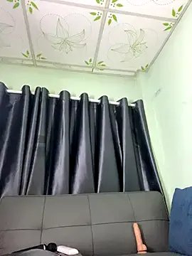 Ly_Chuppy on StripChat