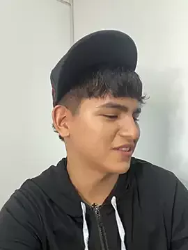 Offline Lyam_ap on StripChat