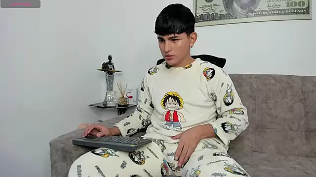 Offline Lyam_ap on StripChat