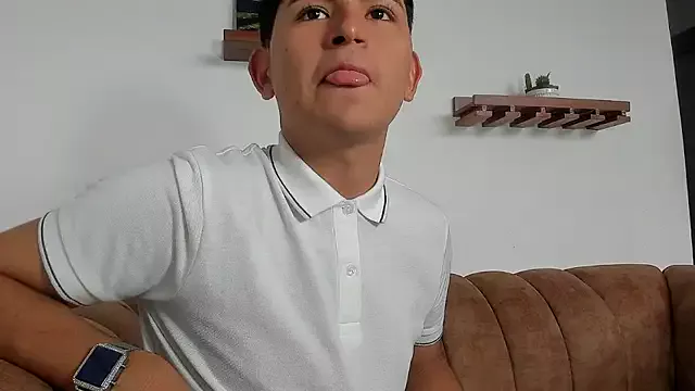 Offline Lyam_ap on StripChat