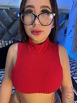 LylaLee111 on StripChat