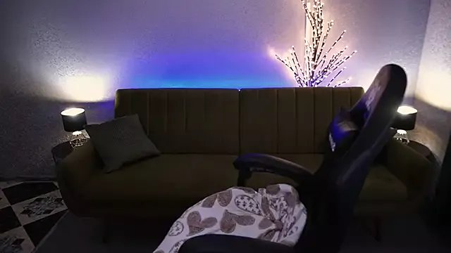 LylaYeess on StripChat