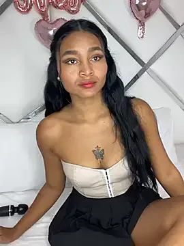 Offline Lynda_Bonnie on StripChat