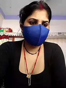 Offline maahi-satva on StripChat