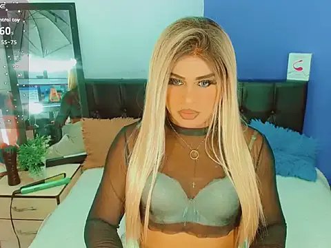 macgenta_drackk on StripChat