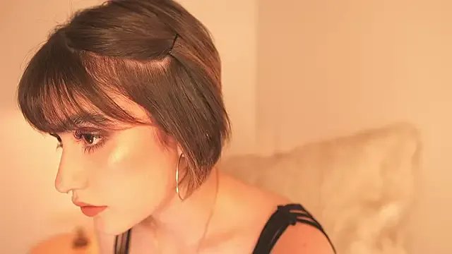 Mackenzie_Lia on StripChat