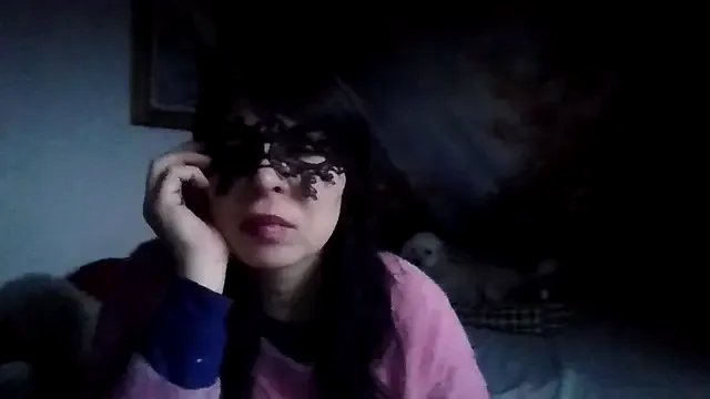 MadamBell on StripChat