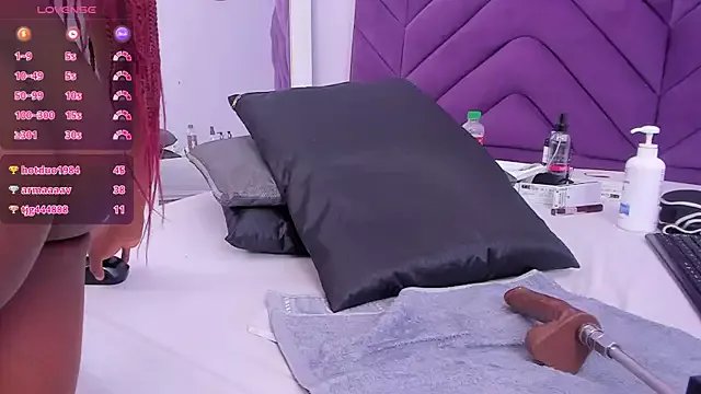 Maddyjohnsonn on StripChat