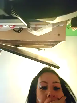 Offline Maddythemilf on StripChat