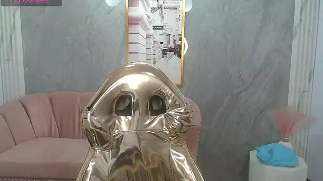 mady0619_ch on StripChat