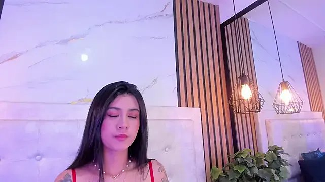 Madyson18 — Ride dildo inreverse